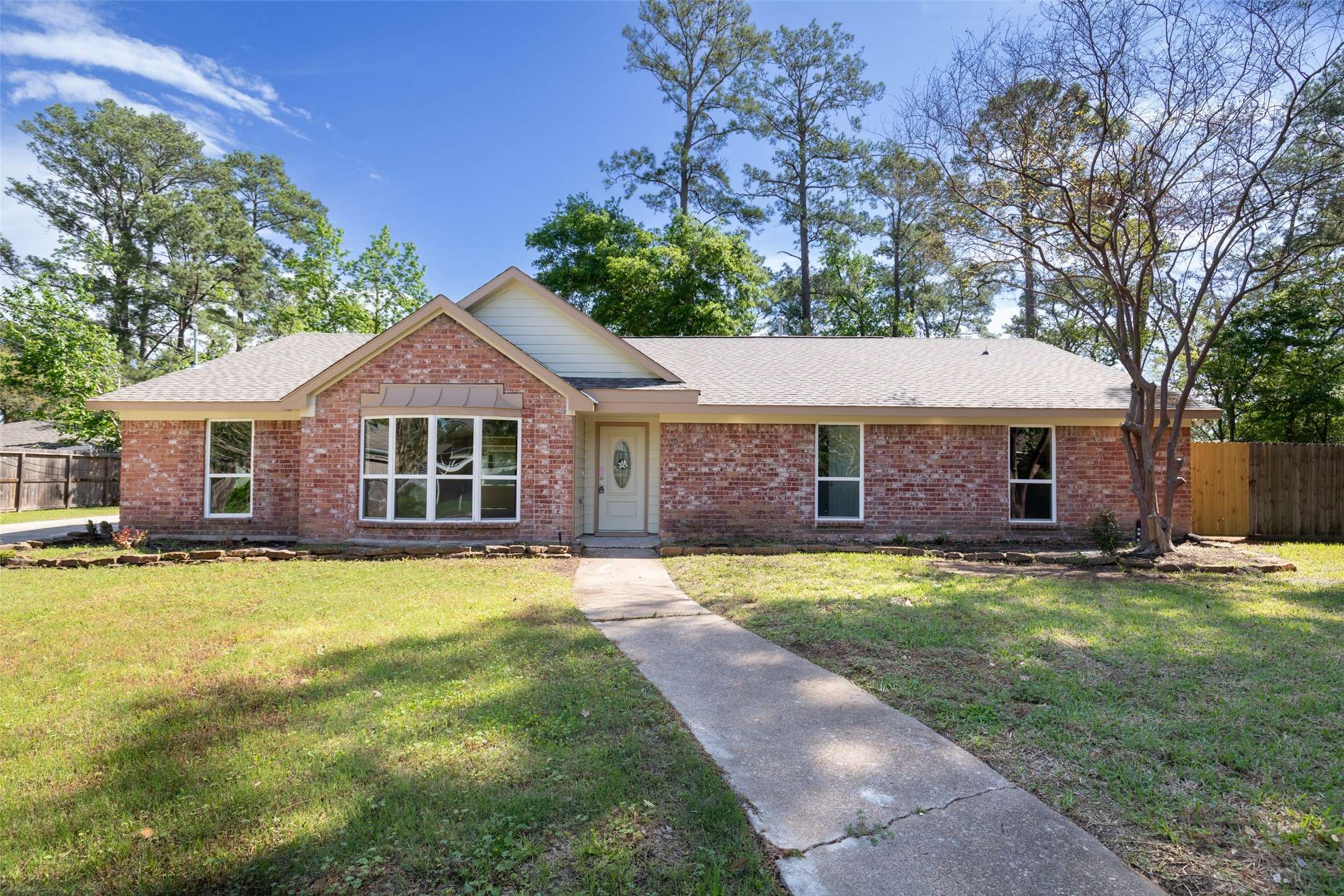 21806 Ash Tree LN,  Houston,  TX 77073
