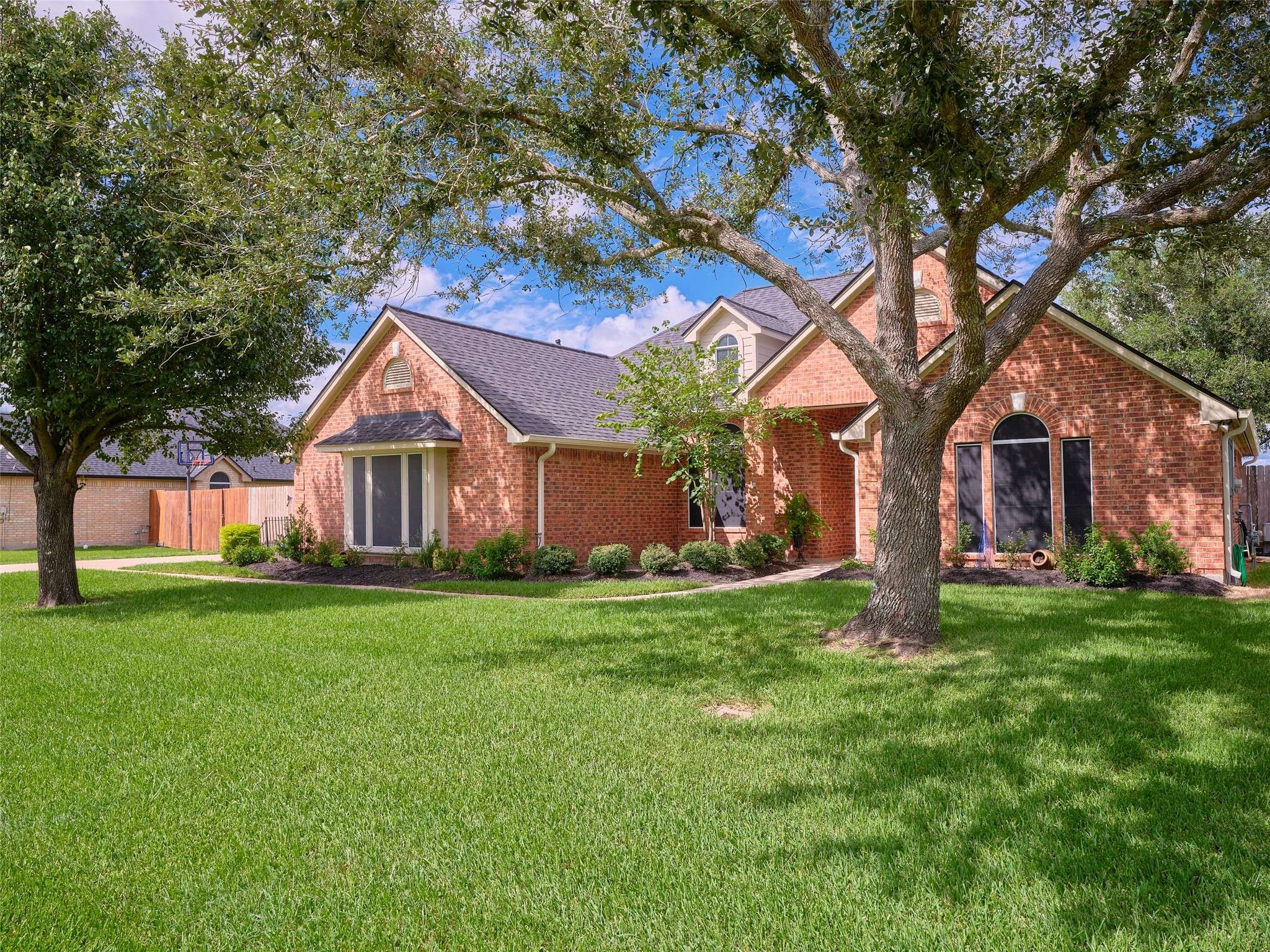 9511 Highland Pointe DR, Needville, TX 77461