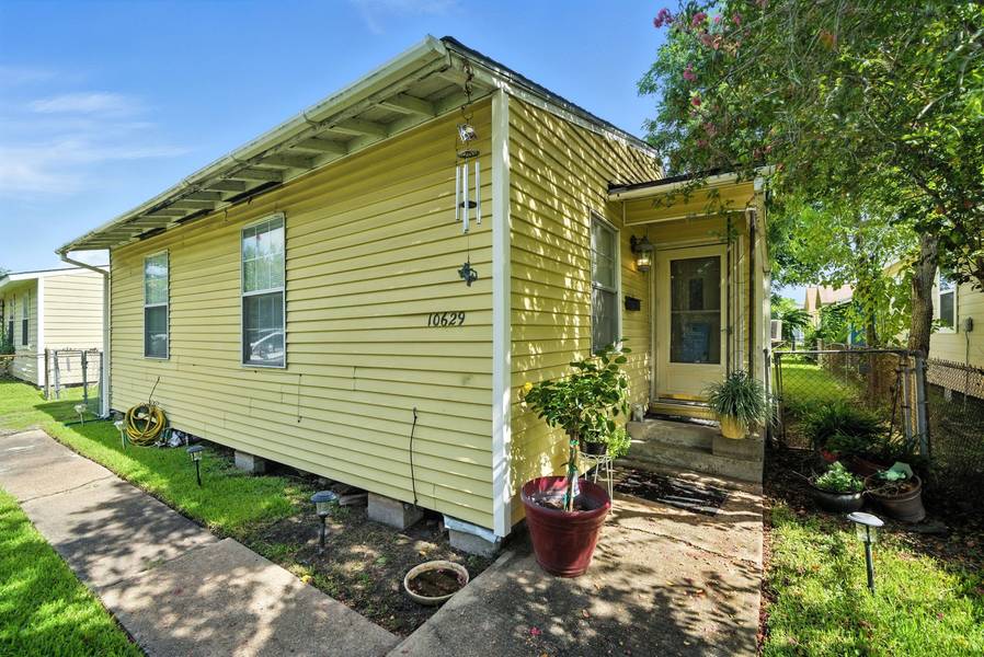 10629 Flaxman ST, Jacinto City, TX 77029