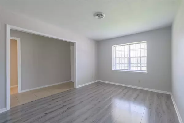 Houston, TX 77074,8807 Osage ST