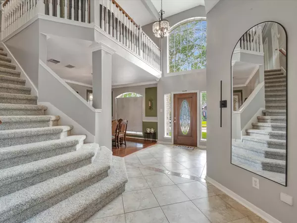 1814 Oak Cluster CIR, Pearland, TX 77581