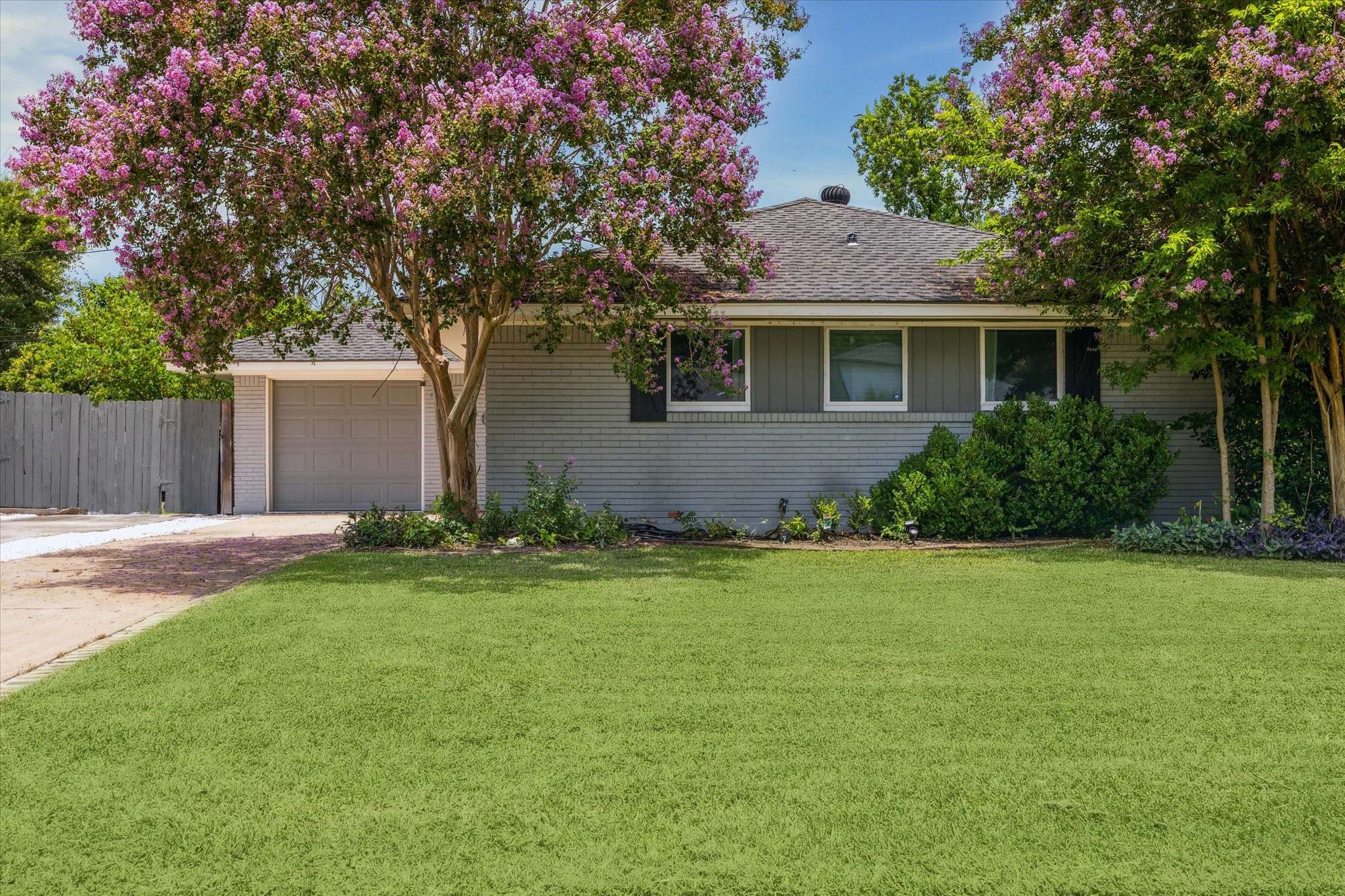 4606 Nina Lee LN, Houston, TX 77092