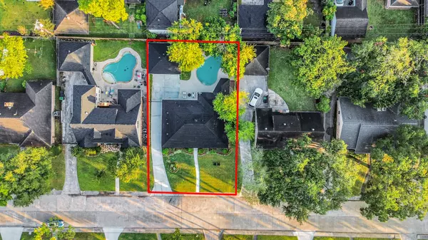 Houston, TX 77024,12318 Queensbury LN