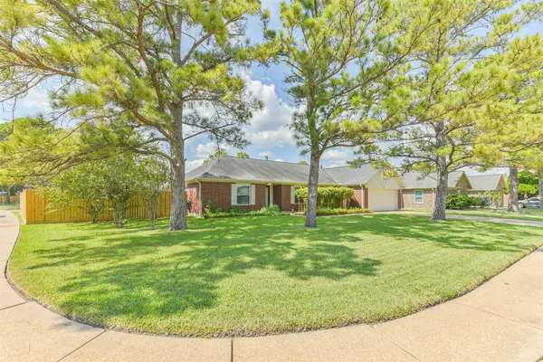 Sugar Land, TX 77478,2303 Hartman DR
