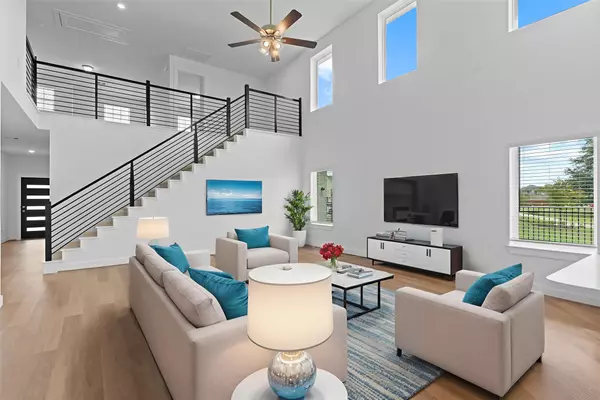 5217 Harvest Season LN, Pearland, TX 77584