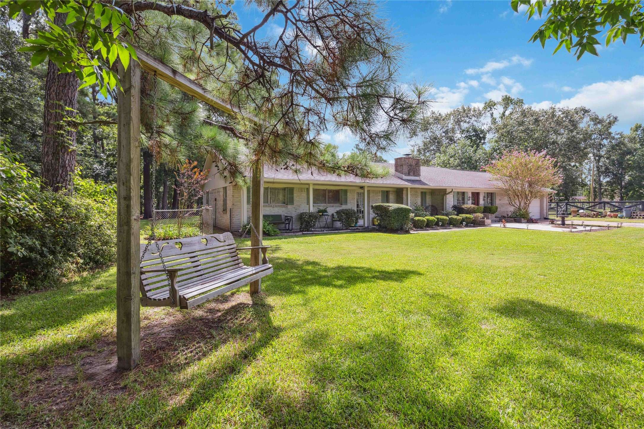 20420 Plaza CIR, Crosby, TX 77532