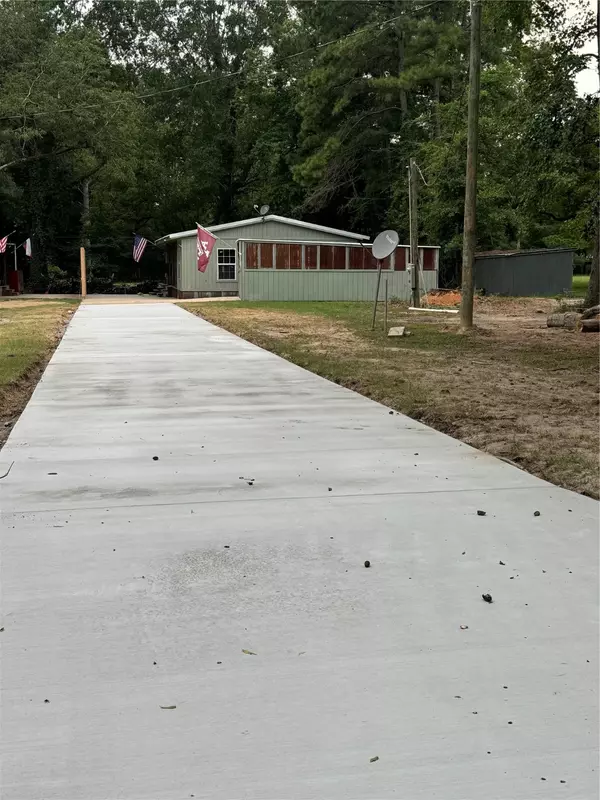 Brookeland, TX 75931,579 Mott RD