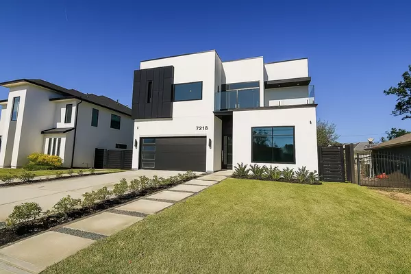 7218 Schiller ST, Houston, TX 77055