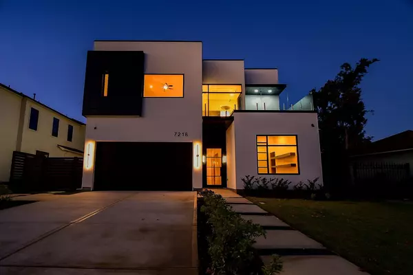 Houston, TX 77055,7218 Schiller ST