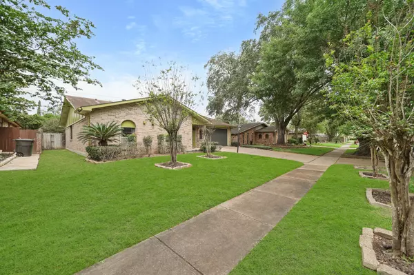 Houston, TX 77053,15726 Munson LN