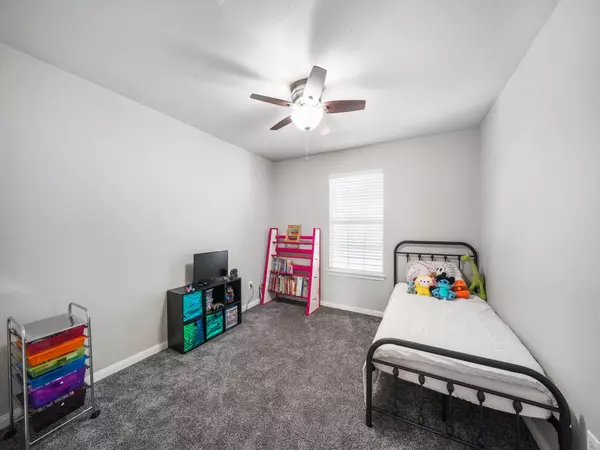 Houston, TX 77015,910 Rosewick ST