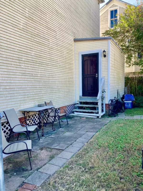 Galveston, TX 77550,902 Church St