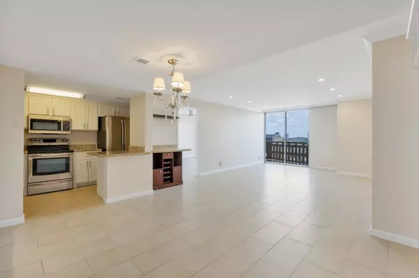 Houston, TX 77002,2016 Main ST #714