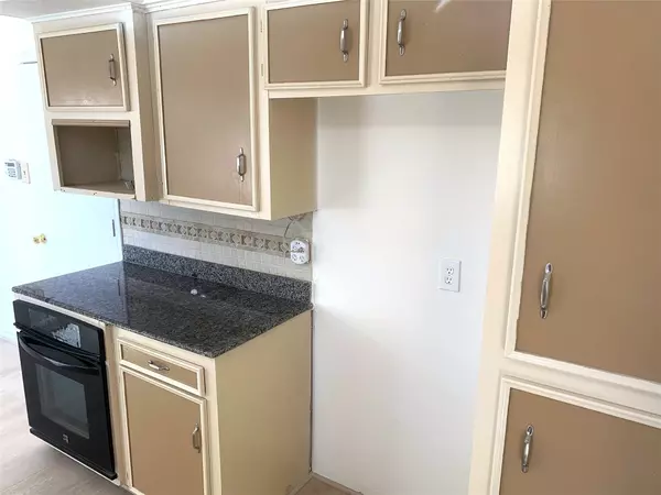 Sugar Land, TX 77498,13611 Elm Court