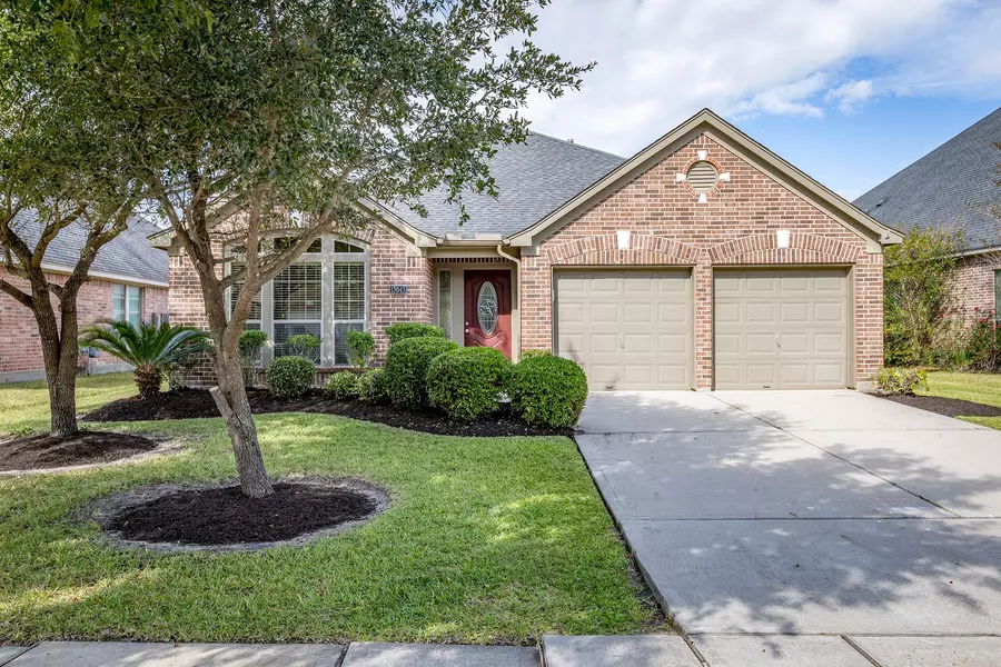 13043 Sweetgum Shores DR, Houston, TX 77044
