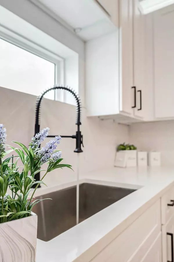 Houston, TX 77020,407 Grove ST #B