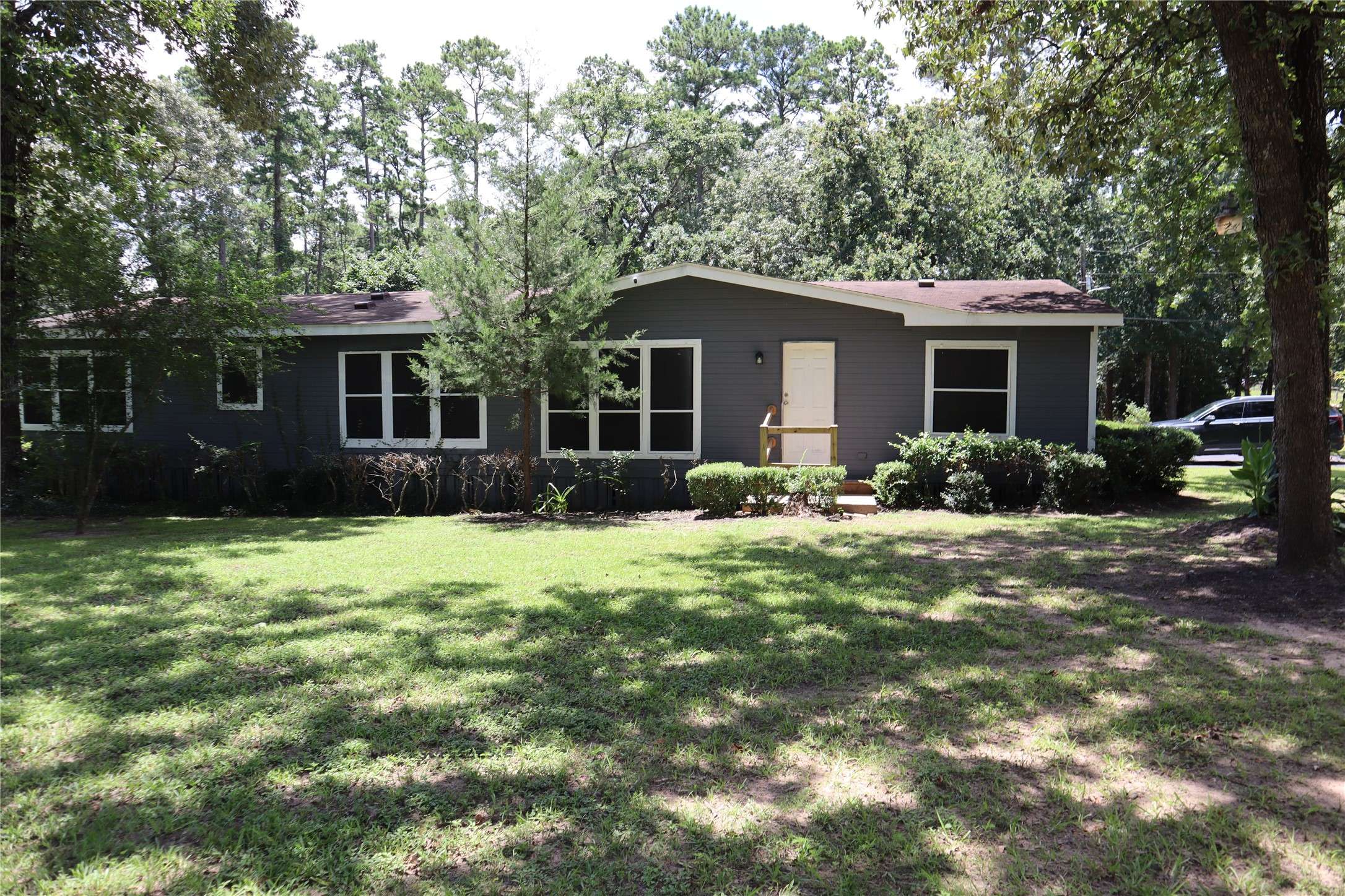 153 Woodway DR, Magnolia, TX 77355