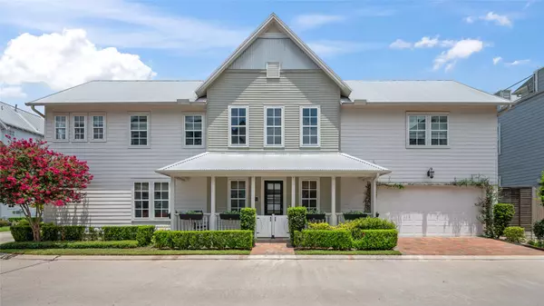 8678 Green Kolbe LN, Houston, TX 77080