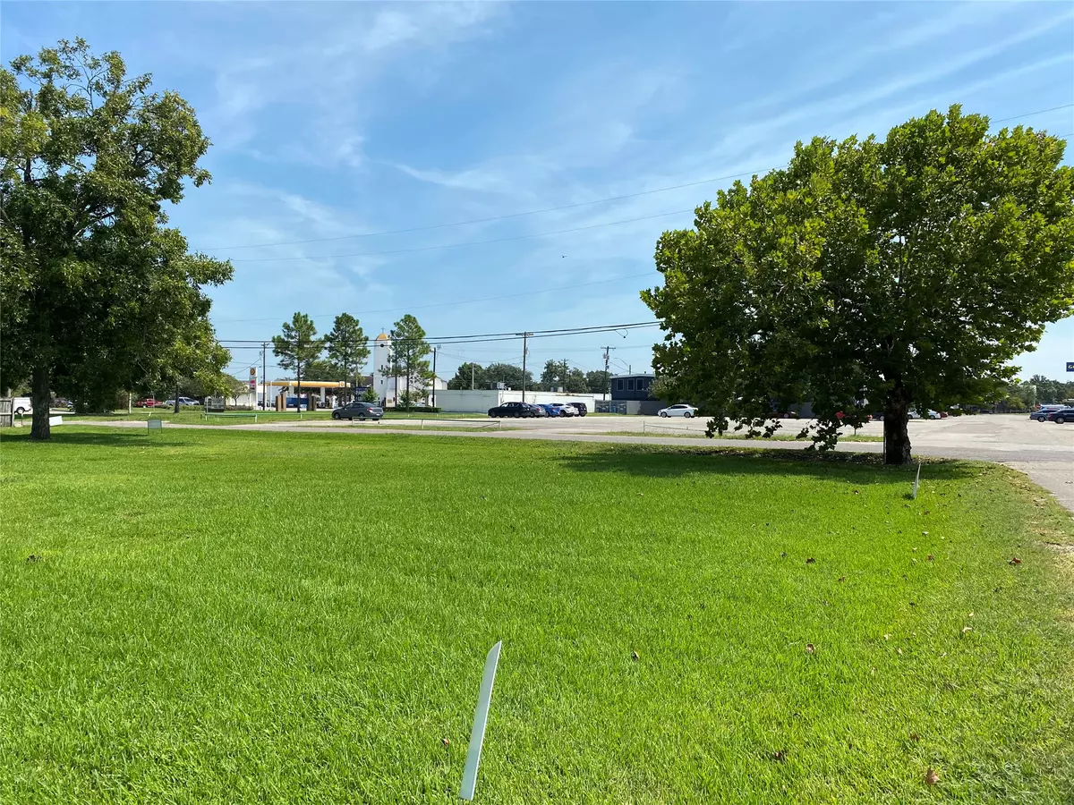 Dickinson, TX 77539,2423 44th ST