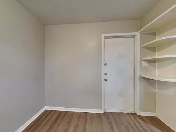 League City, TX 77573,743 S Iowa AVE