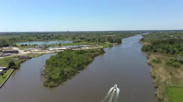 Bridge City, TX 77611,108 Hayden LN