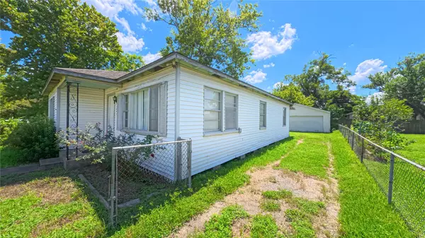 Santa Fe, TX 77510,13241 8th ST