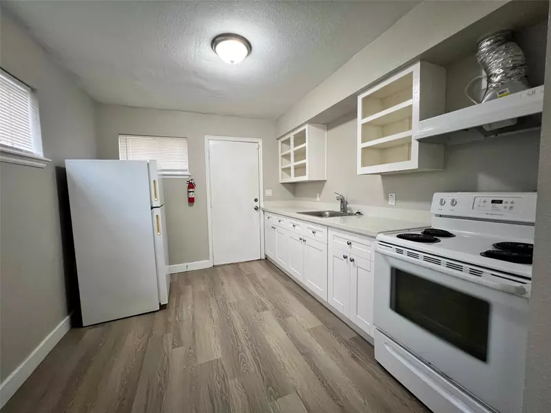 7814 Glass ST, Houston, TX 77016