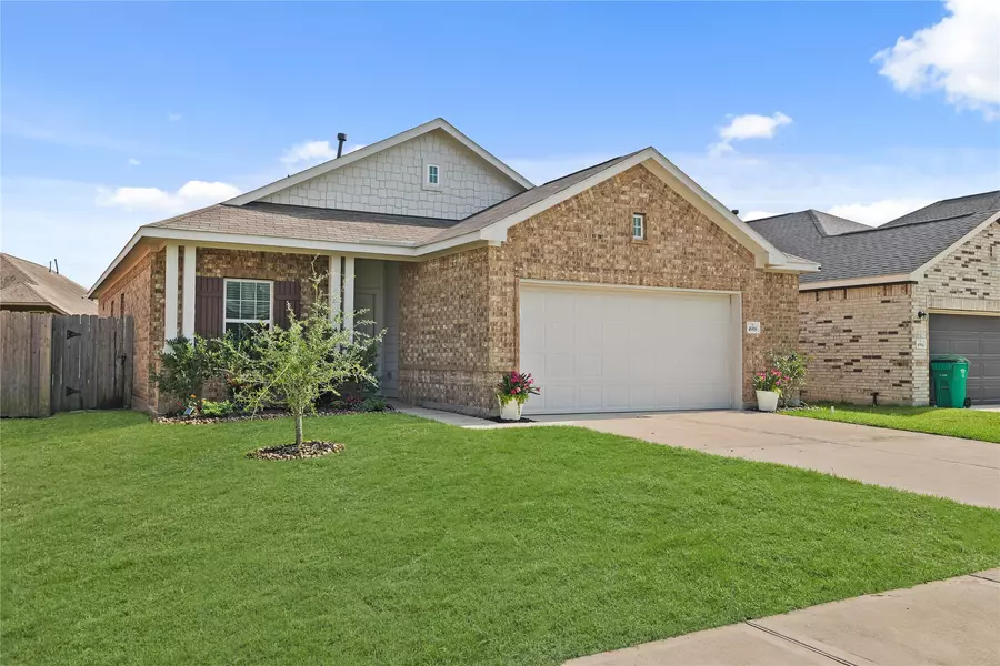 4918 Chimney Swift Ln, Baytown, TX 77521