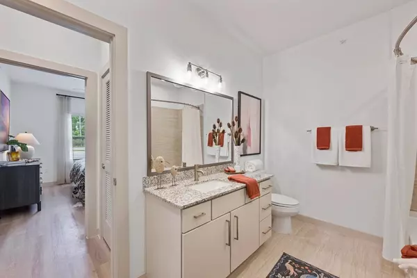 Houston, TX 77043,1888 Brittmoore RD #1210