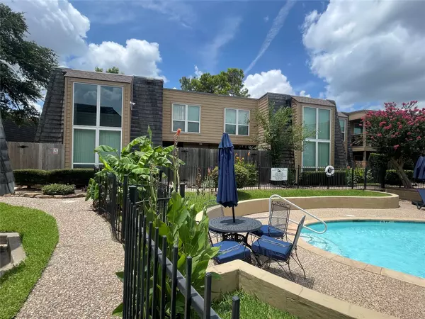 16120 Stuebner Airline RD #601, Spring, TX 77379