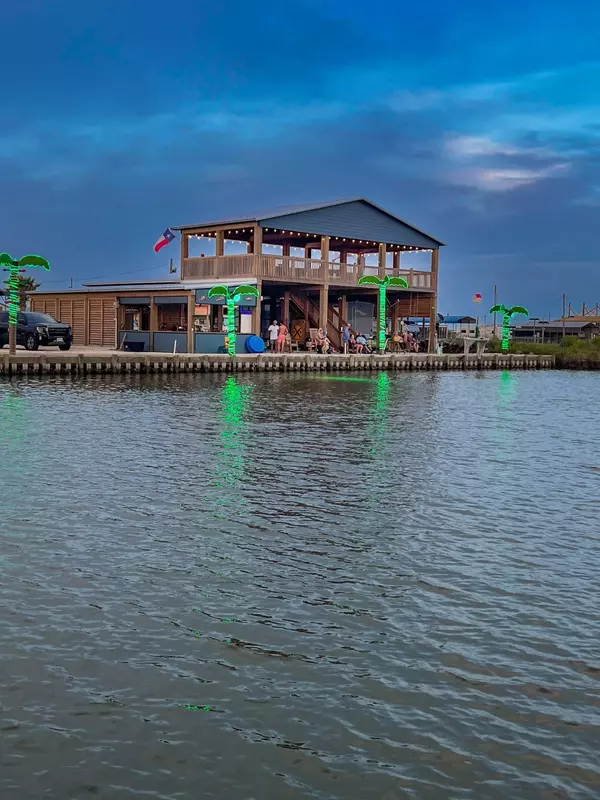 Gilchrist, TX 77617,1577 Van Sant