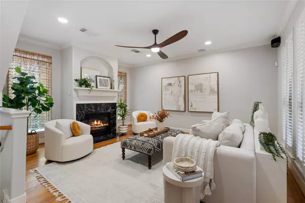 1308 Cohn ST, Houston, TX 77007