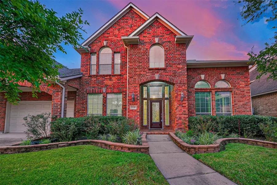 13205 Broad Bay LN, Pearland, TX 77584