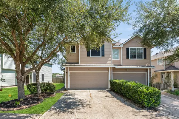 230 Drake Run LN, Dickinson, TX 77539