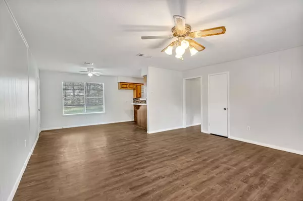 Conroe, TX 77301,3699 Piney Point RD