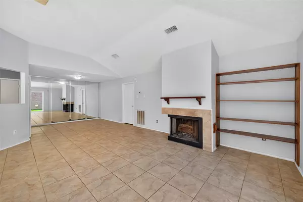 Houston, TX 77083,15818 Alta Mar DR