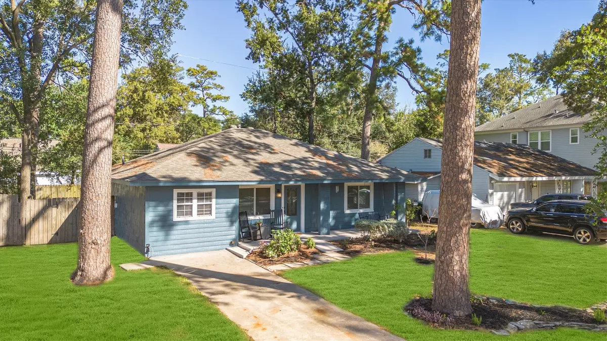 Houston, TX 77018,1062 Lamonte LN