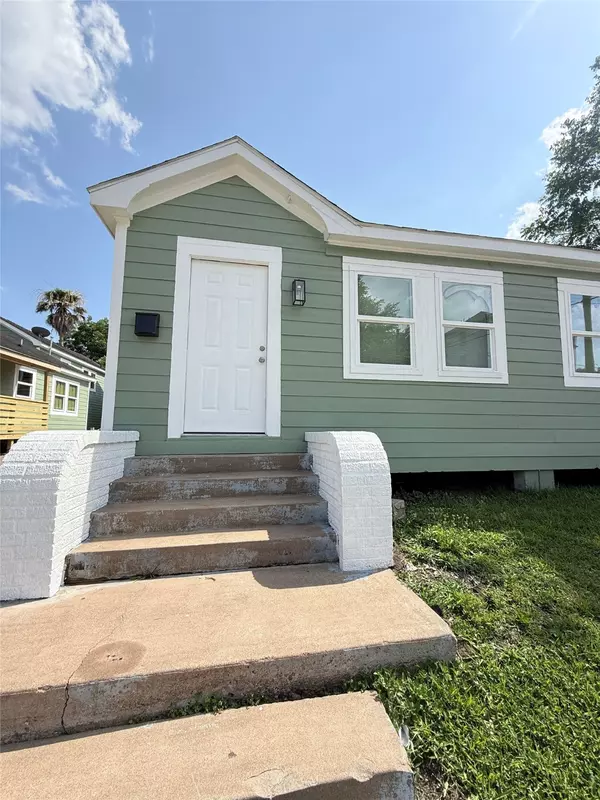 5136 Polk ST, Houston, TX 77023