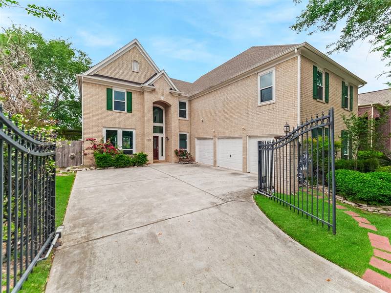12334 Shadow Island DR, Houston, TX 77082