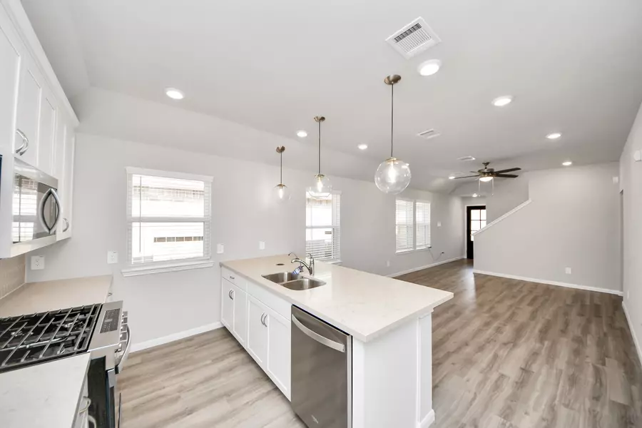 20926 Carob Tree LN, Tomball, TX 77377