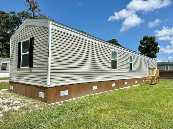 20452 Vick Dr, New Caney, TX 77357
