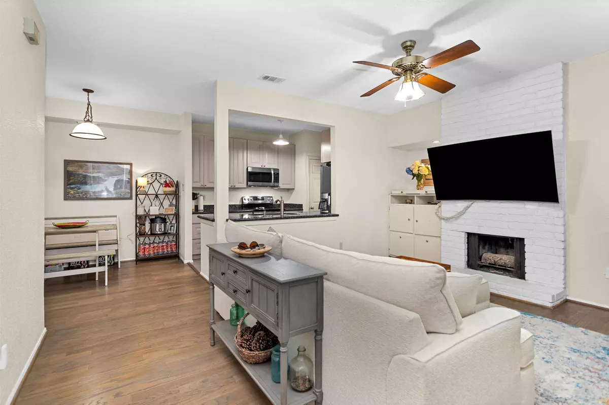 Houston, TX 77057,1881 Bering DR #54