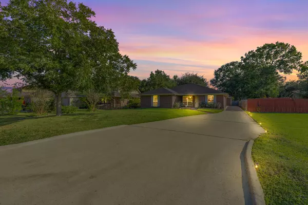 8018 Holiday LN, Houston, TX 77075