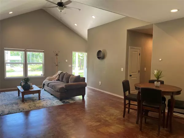 Brookeland, TX 75931,131 Brook LN N