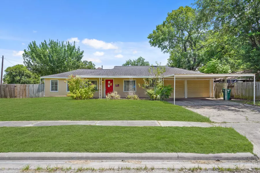 1524 Lawrence AVE, Pasadena, TX 77506