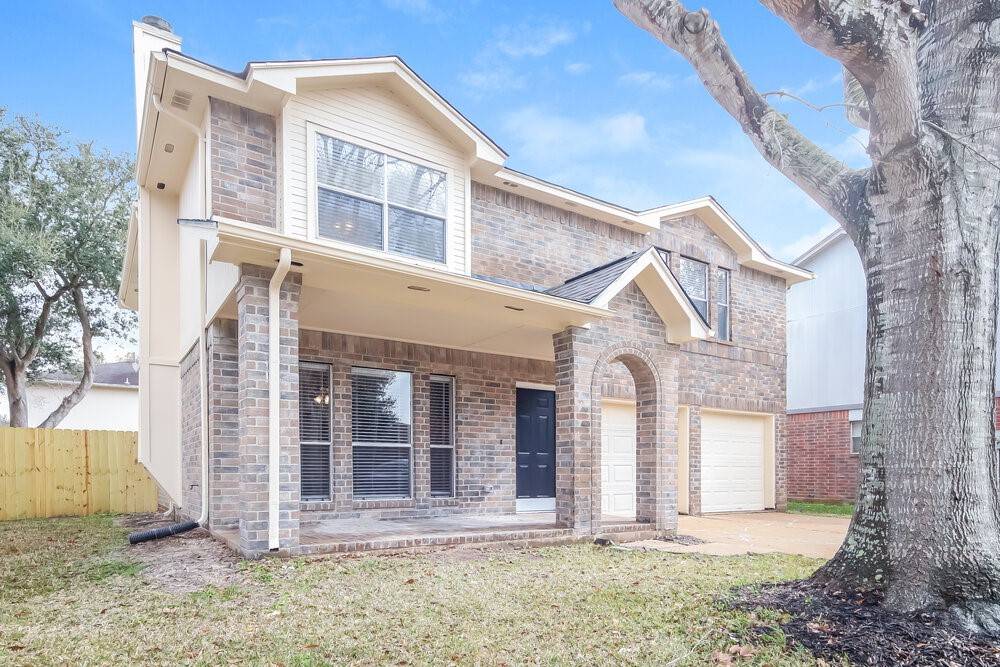 1711 Oak Ridge DR, Kemah, TX 77565