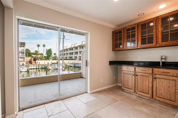 Pasadena, TX 77586,4749 Nasa Pkwy #57