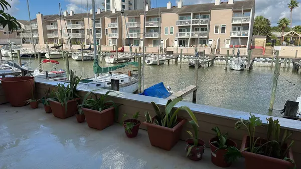 Pasadena, TX 77586,4749 Nasa Pkwy #57