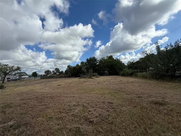 Lot 127 N Pine Hill ST, Pinehurst, TX 77362