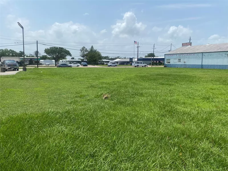 0 N Main ST, Baytown, TX 77521